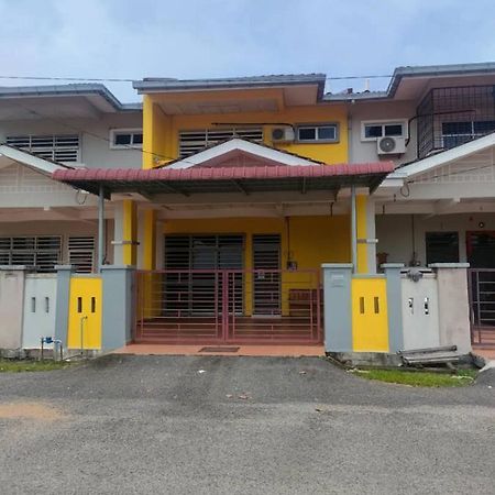Nvacastay Marang Exterior photo